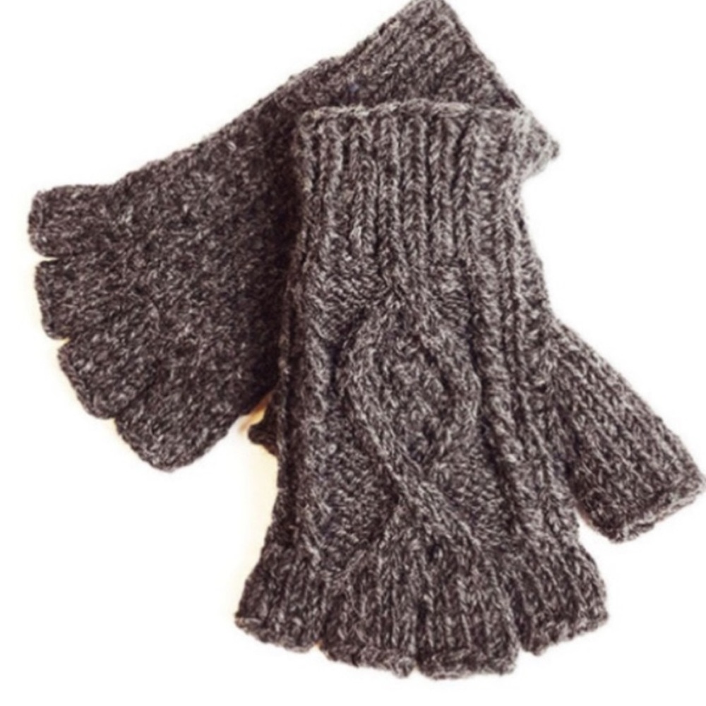 Aran Sweater Market Wool Gloves